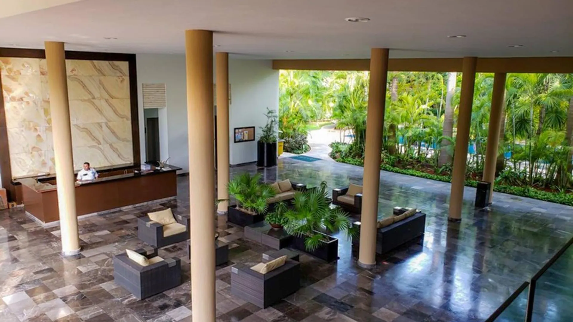 Condo Valentine 5 Star, 4 Pools, Gym, Concierge Services, 24-Hr Security Playa del Carmen 0*,  México