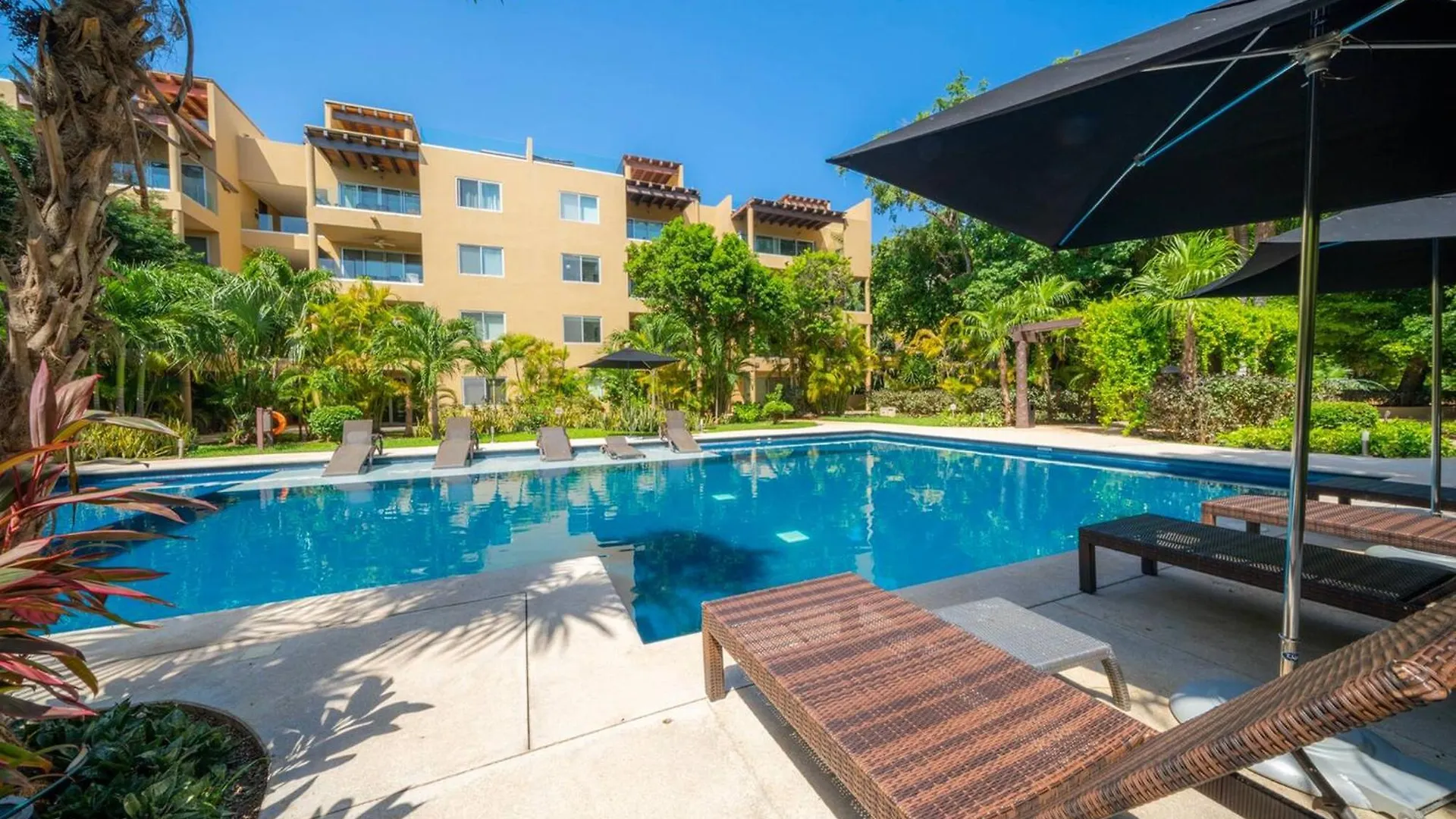 펜션 Condo Valentine 5 Star, 4 Pools, Gym, Concierge Services, 24-Hr Security 신데 델 카르멘