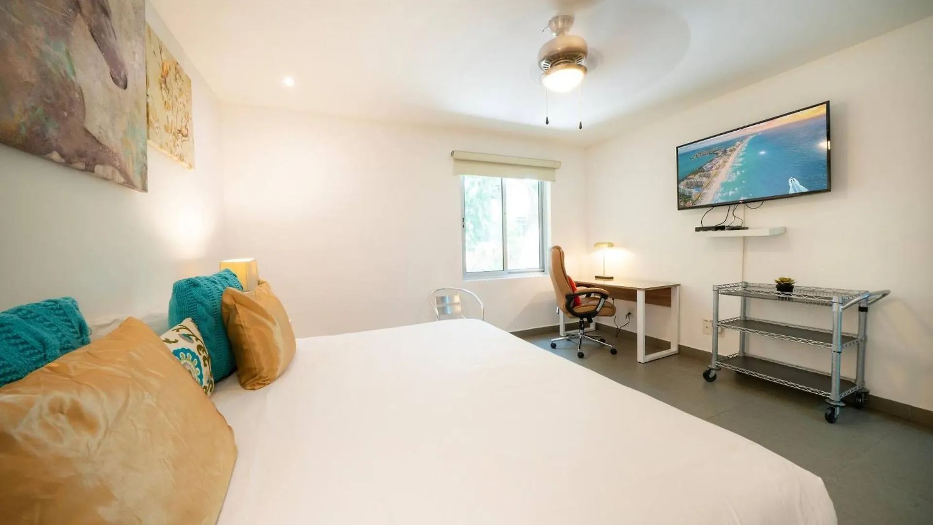 Condo Valentine 5 Star, 4 Pools, Gym, Concierge Services, 24-Hr Security プレヤデルカーメン 0*,